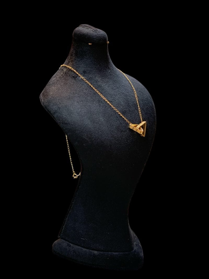 گردنبند مثلثی 3 بعدی - Image 6