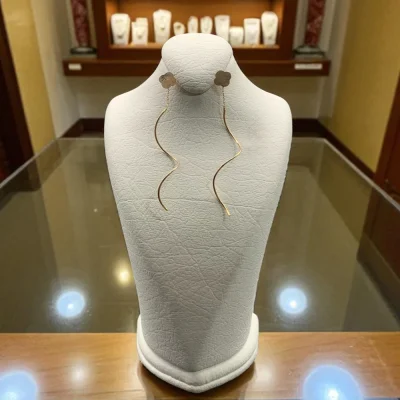 گوشواره بخیه ای طرح گلی